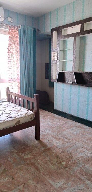 Bedroom in 3 BHK Apartment at Hiranandani Meadows, Manpada – for Rent