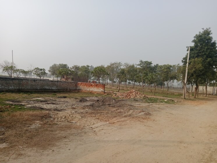 undefined, upsidc site b  100 Sq.Yd. Plot In Upsidc Site B Greater Noida 8168916