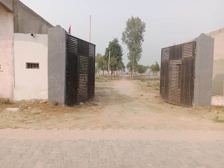 Exterior View, upsidc site b  100 Sq.Yd. Plot In Upsidc Site B Greater Noida 8168916