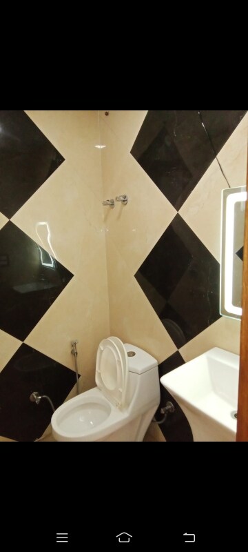 Master Bedroom in 3 BHK Builder Floor at Divyansh Realtors, Indrapuram – for Rent
