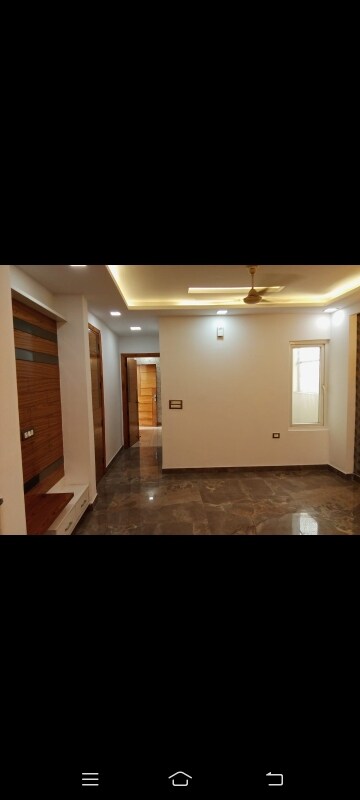 Building Lobby in 3 BHK Builder Floor at Divyansh Realtors, Indrapuram – for Rent