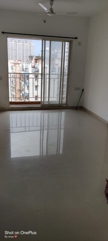 Room in 1 BHK Apartment at Kavya Residency Thane, Ghodbunder Road – for Rent