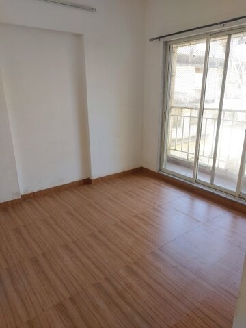 Room in 1 BHK Apartment at Kavya Residency Thane, Ghodbunder Road – for Rent
