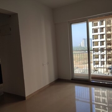 Room in 1 BHK Apartment at Puranik Aarambh, Ghodbunder Road – for Rent