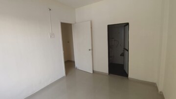 Room in 1 BHK Apartment at Vihang Valley Phase1, Kasarvadavali – for Sale