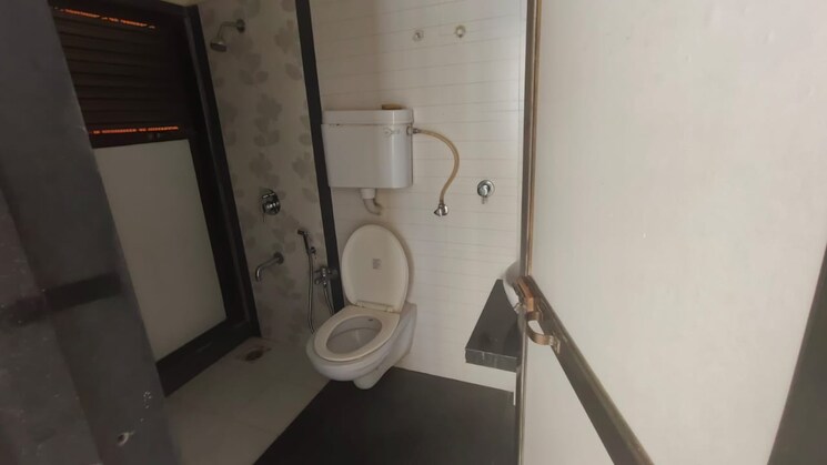 Bathroom, vihang-valley-phase1 1 Bedroom 458 Sq.Ft. Apartment In Kasarvadavali Thane 8168994