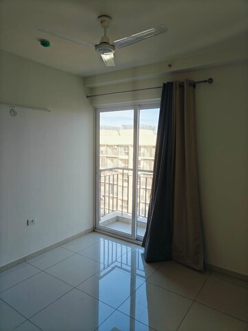 Room in 2 BHK Apartment at Godrej Royale Woods, Devanahalli – for Rent