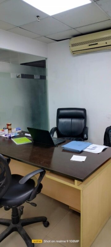  Office Space For Rent in Laxmi Nagar