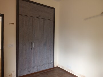 Room in 3 BHK Apartment at 3C Lotus Boulevard, Sector 100 – for Sale