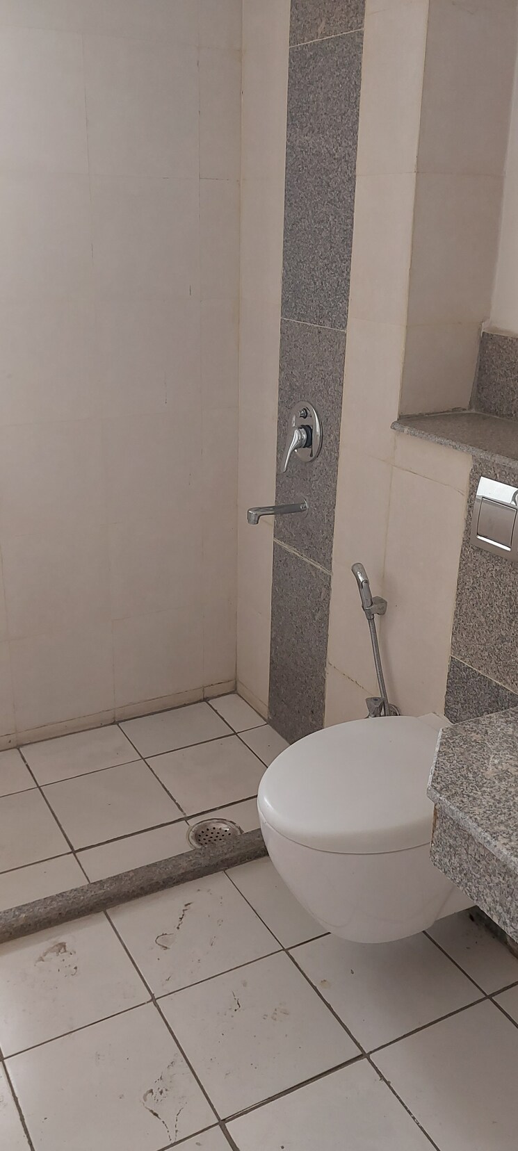 Bathroom, jaypee-moon-court 3 Bedroom 1917 Sq.Ft. Apartment In Jaypee Greens Greater Noida 8169141