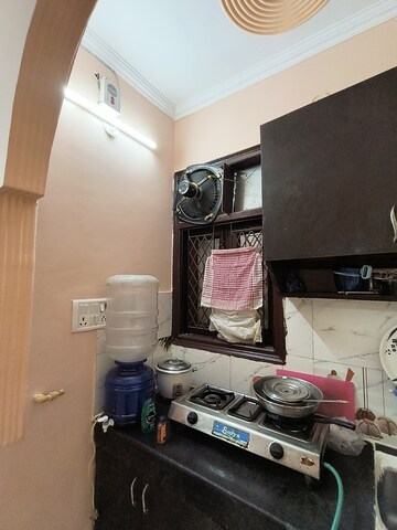 Furnished Amenities in 1 BHK Builder Floor at Govindpuri – for Rent