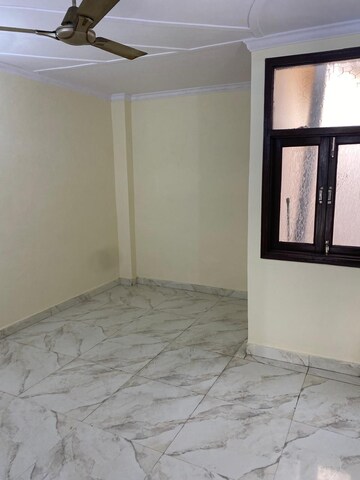 Room in 1 BHK Builder Floor at Govindpuri – for Sale