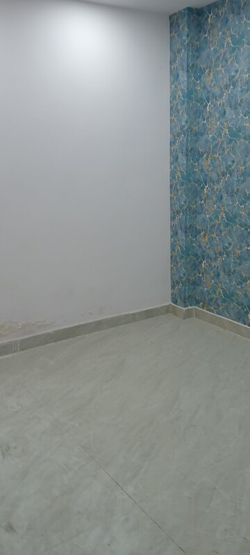 Room in 1 BHK Builder Floor at Govindpuri – for Sale