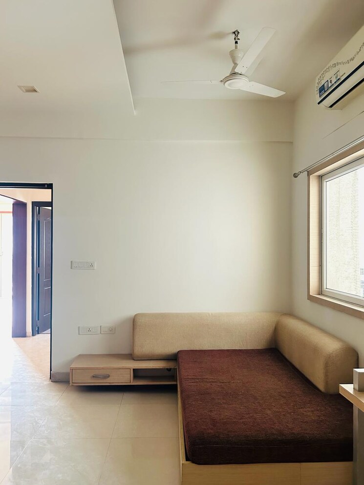 Room, jayabheri-the-summit 3 Bedroom 2125 Sq.Ft. Apartment In Narsingi Hyderabad 8169243