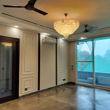 Room in 3.5 BHK Builder Floor at Greater Kailash – for Rent