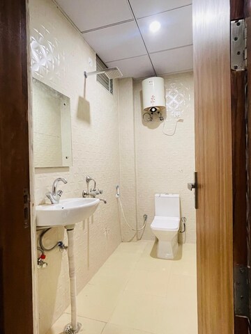 Bathroom in 3 BHK Builder Floor at RWA Apartments Sector 50, Sector 50 – for Rent