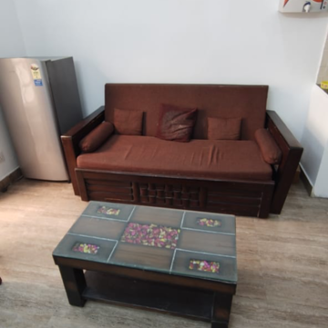 Living Room in 1.5 BHK Builder Floor at Malviya Nagar – for Rent