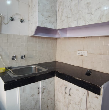 Kitchen in 1.5 BHK Builder Floor at Malviya Nagar – for Rent