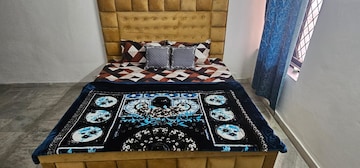 Bedroom in 4 BHK Independent House at Sainik Farm – for Rent