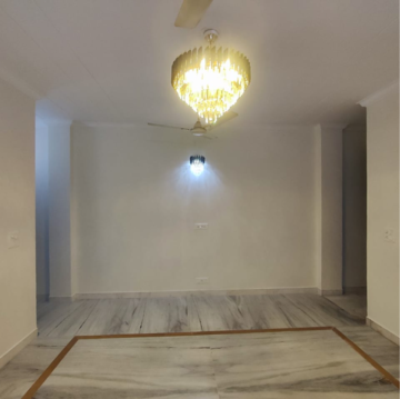 Room in 3 BHK Builder Floor at Malviya Nagar – for Rent