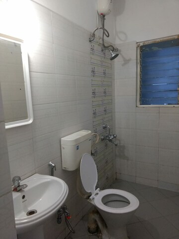 Bathroom in 1 BHK Apartment at Raviraj Valencia, Pashan – for Rent