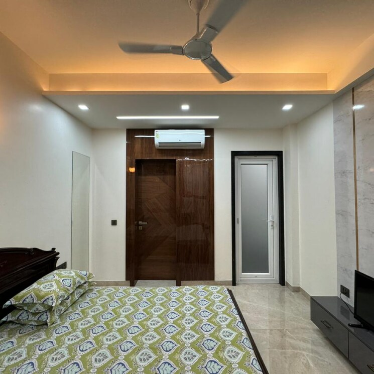 Bedroom, sector 40 4 Bedroom 2500 Sq.Ft. Builder Floor In Sector 40 Noida 8169670