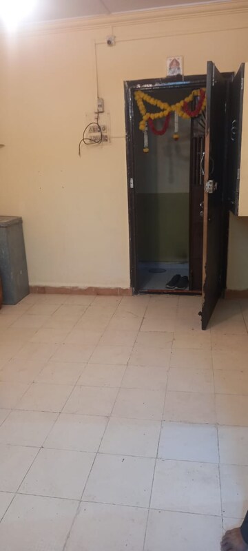 Floor Plan in  Office Space at Shiv Krupa Commercial Complex, Naupada – for Rent
