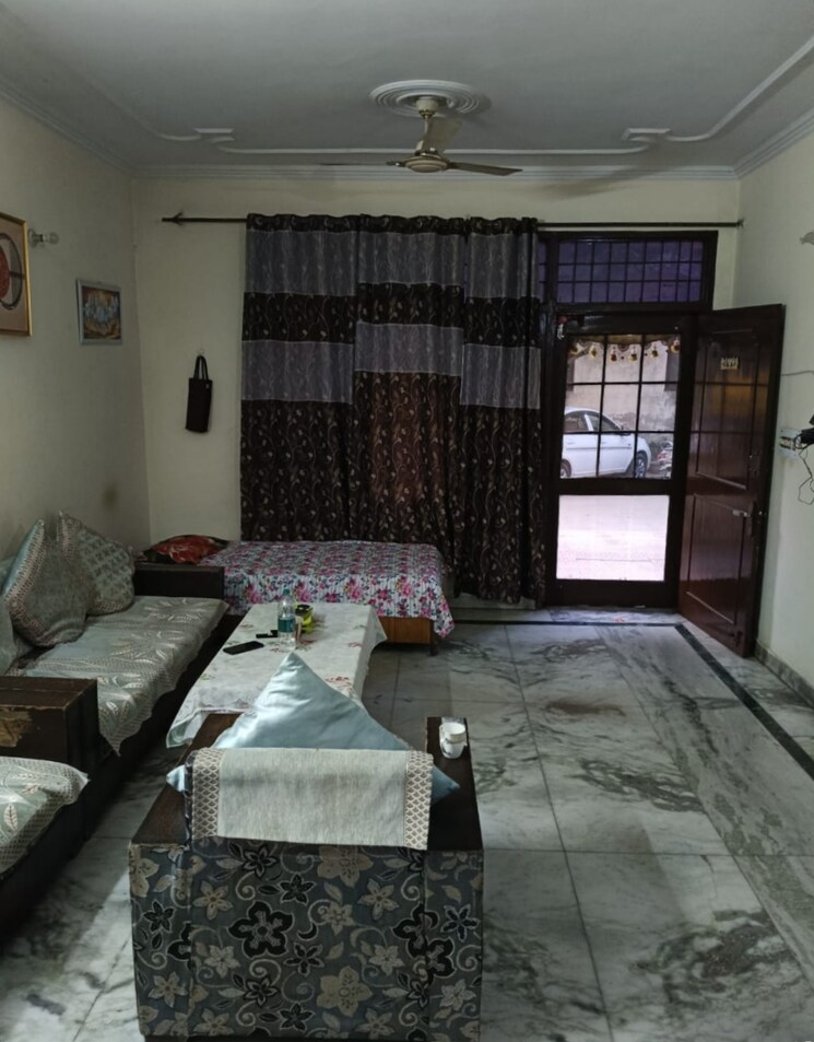 Living Room, ambala highway 3 Bedroom 250 Sq.Ft. Builder Floor In Ambala Highway Zirakpur 8169755
