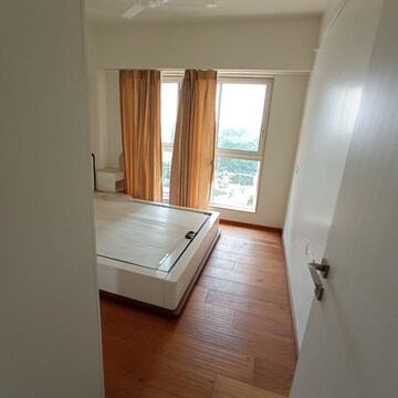 Room in 1 BHK Apartment at Godrej The Trees, Vikhroli East – for Rent