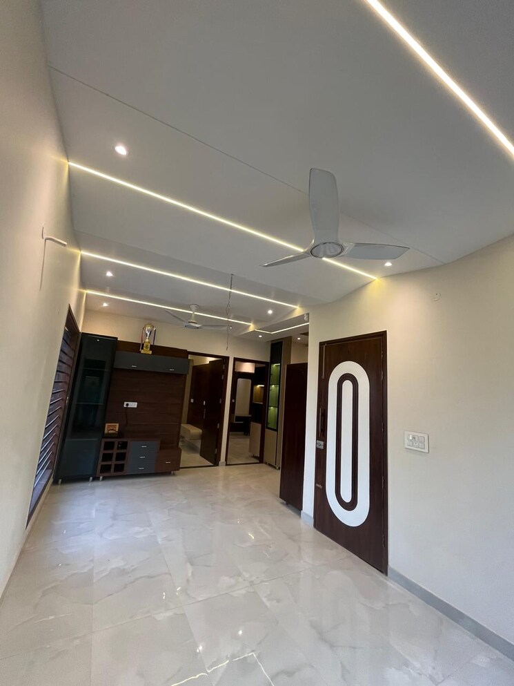 Room, kharar mohali road 3 Bedroom 115 Sq.Yd. Independent House In Kharar Mohali Road Kharar 8169786