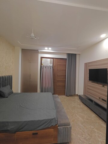 Bedroom in 2 BHK Builder Floor at Ansal Sushant Lok I, Sector 43 – for Rent