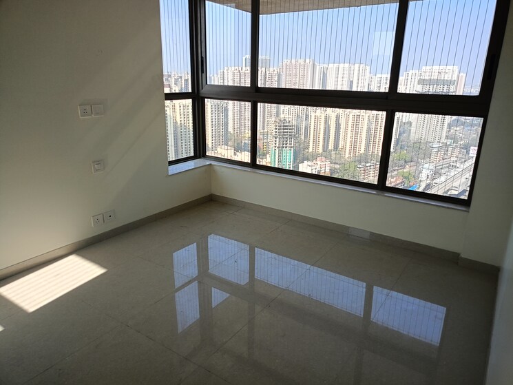 Balcony, kalpataru-paramount 2 Bedroom 711 Sq.Ft. Apartment In Kapur Bawdi Thane 8169867