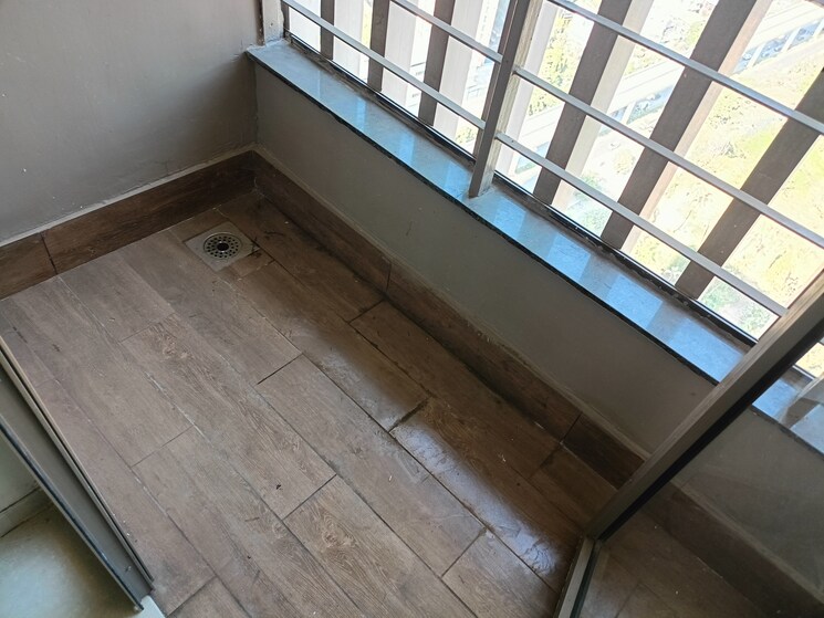 Balcony, kalpataru-paramount 2 Bedroom 711 Sq.Ft. Apartment In Kapur Bawdi Thane 8169888