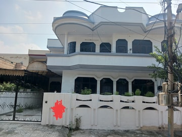 6 BHK Independent House For Rent in Sector 17 Faridabad  8169910