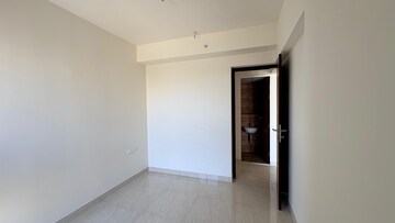 Room in 2 BHK Apartment at Lodha Quality Home Tower 5, Majiwada – for Rent