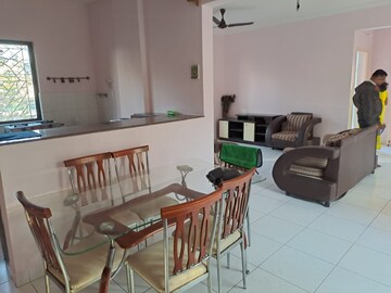 Master Bedroom in 2 BHK Apartment at Emerald Residency, Viman Nagar – for Rent