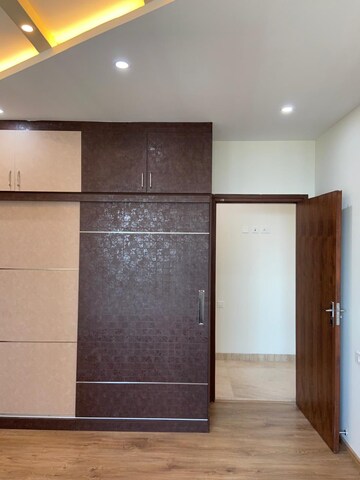 Room in 3 BHK Apartment at Phoenix One Banglore West, Rajaji Nagar – for Rent