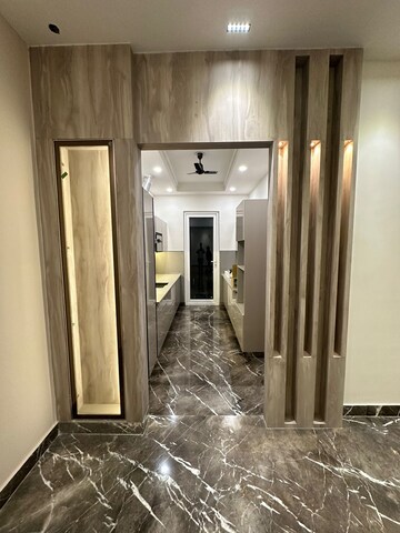 Building Lobby in 3 BHK Builder Floor at Paschim Vihar – for Rent