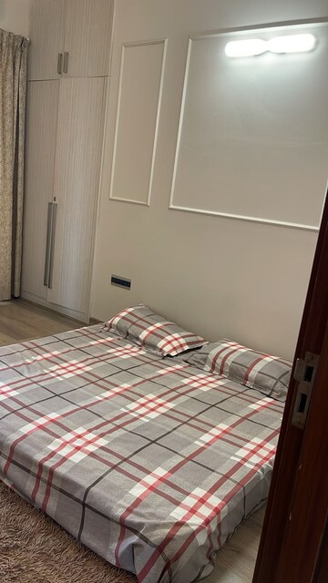 Bedroom in 2.5 BHK Apartment at Central Park 3 Flower Valley, Sohna Sector 33 – for Rent