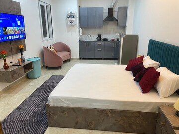 Bedroom in Studio Builder Floor at Sector 38 – for Rent