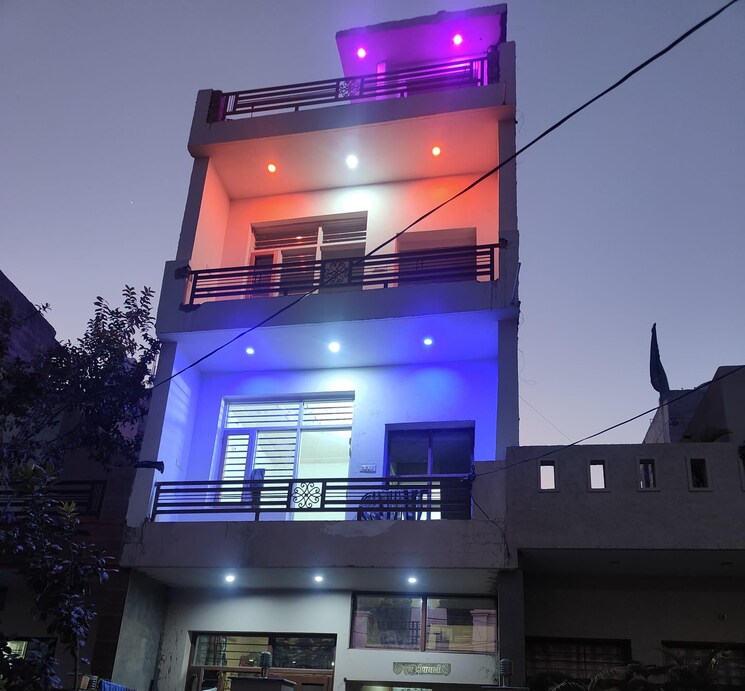 undefined, home-town 6 Bedroom 567 Sq.Ft. Independent House In Patiala Road Zirakpur 8170131