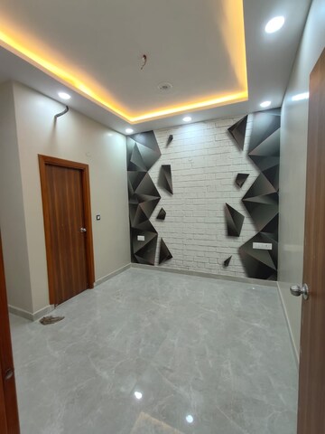 Room in 3 BHK Builder Floor at Palam Vihar Residents Association, Palam Vihar – for Sale