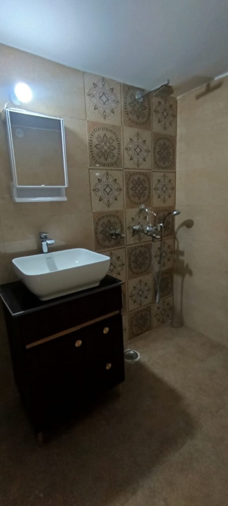 Bathroom, jm-orchid 3 Bedroom 1762 Sq.Ft. Apartment In Sector 76 Noida 8170183