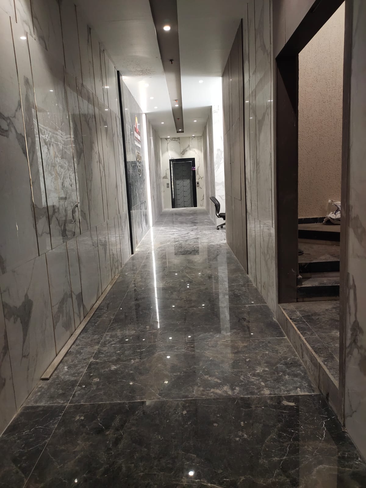 1 BHK + Extra Room Apartment For Sale in Vinay Unique Sky