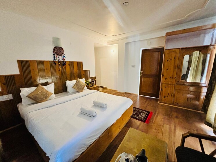 Master Bedroom, azadpur 4 Bedroom 2500 Sq.Ft. Builder Floor In Azadpur Delhi 8170251