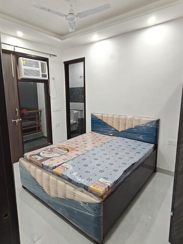 Bedroom in 1 BHK Builder Floor at The Grand, Sector 52 – for Rent