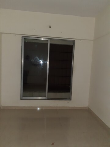 Furnished Amenities in 1 BHK Apartment at Bhoomi SRA CHS, Goregaon East – for Rent