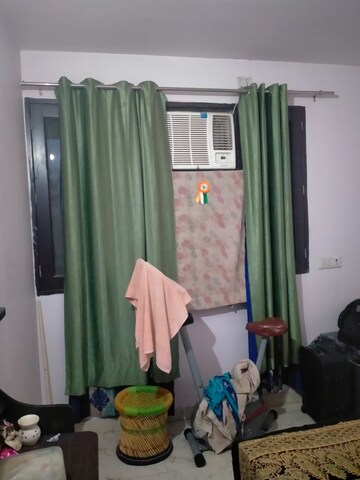 Living Room in 1 BHK Builder Floor at Sector 39 – for Rent