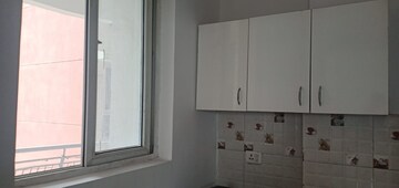 Room in 3 BHK Apartment at Migsun Ultimo, Omicron Iii Greater Noida – for Rent