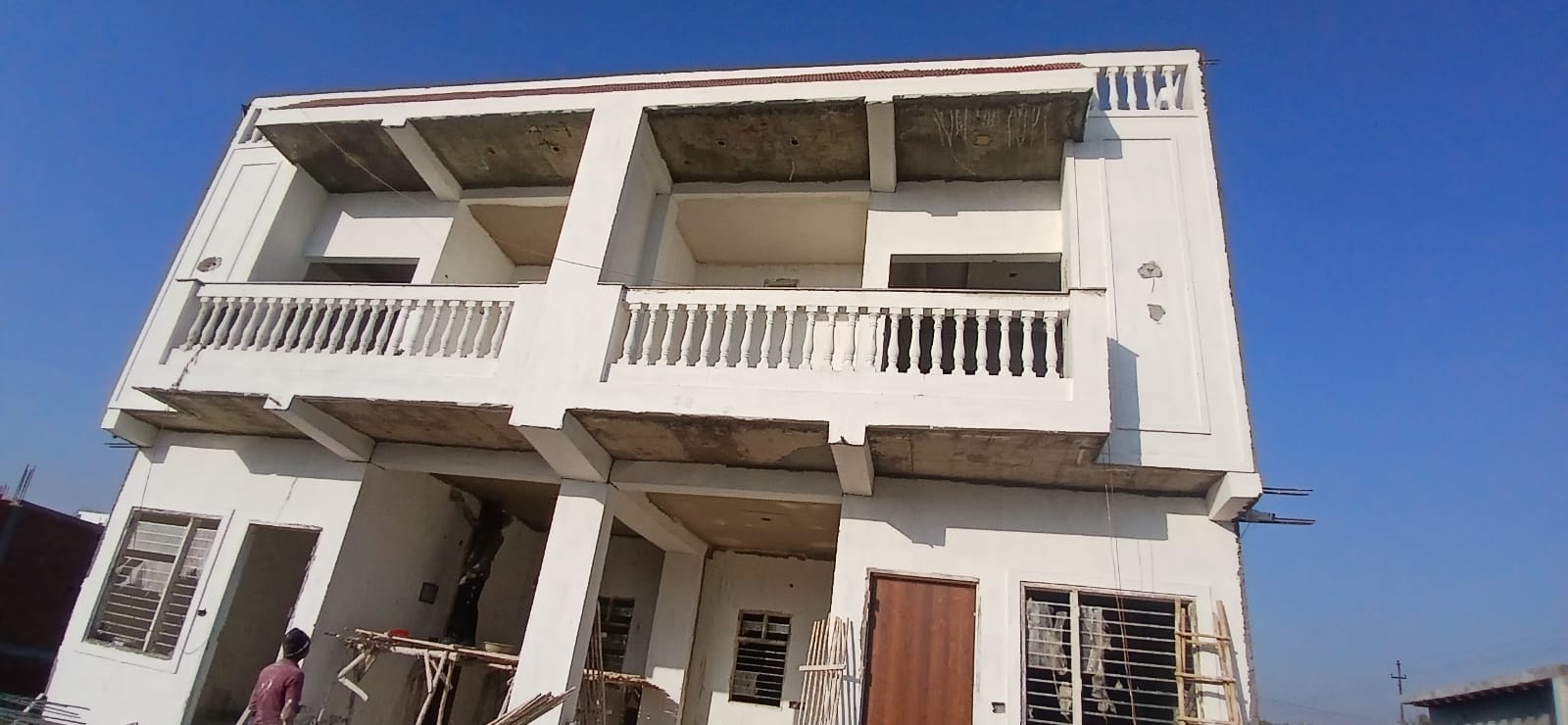 3 BHK + Servant Room Villa For Sale in Metro Villa Sector 10 Noi